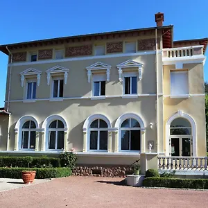 Château Blanchard Hotel